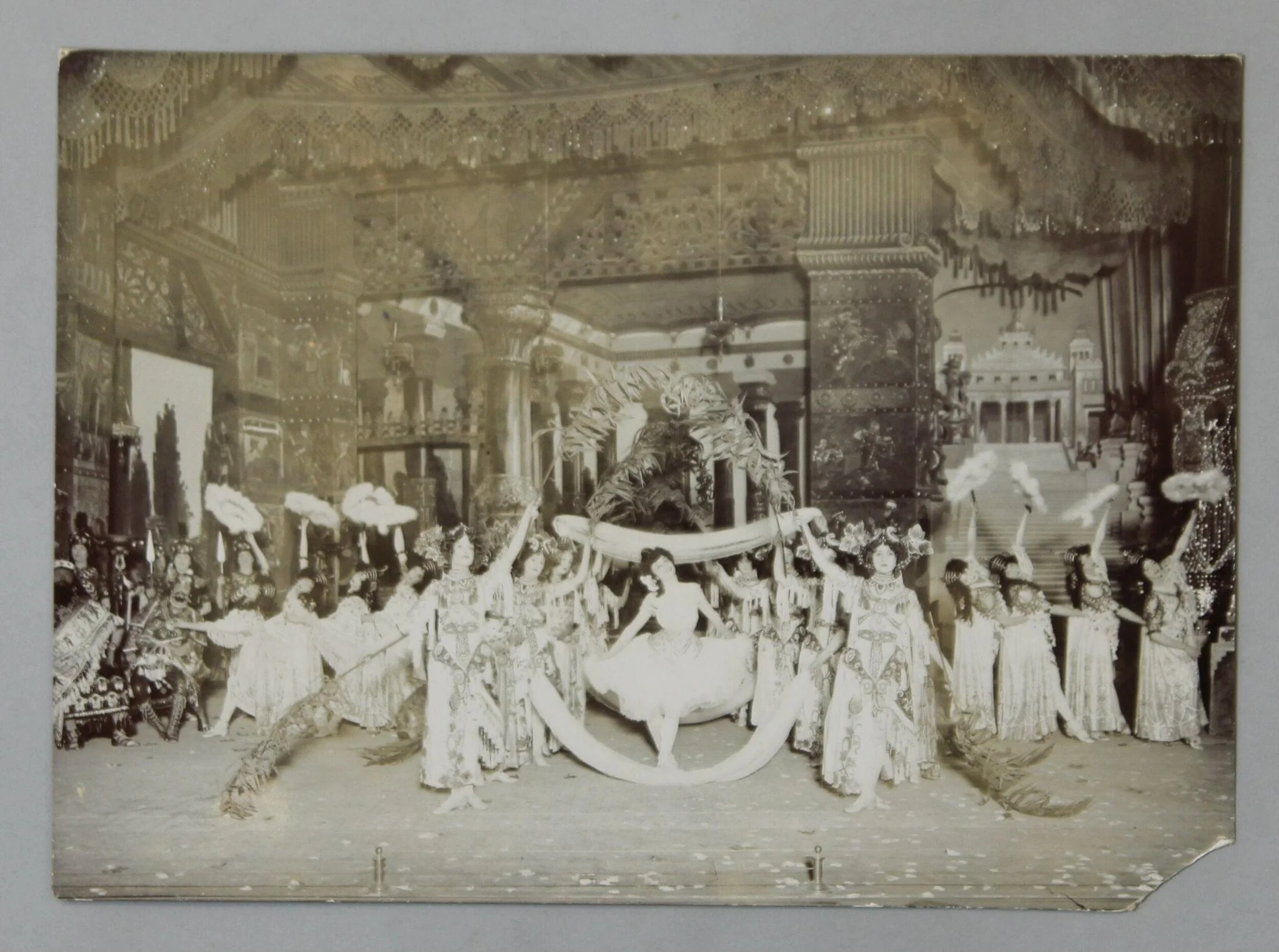 Scene from the ballet 'L'Amour', detail