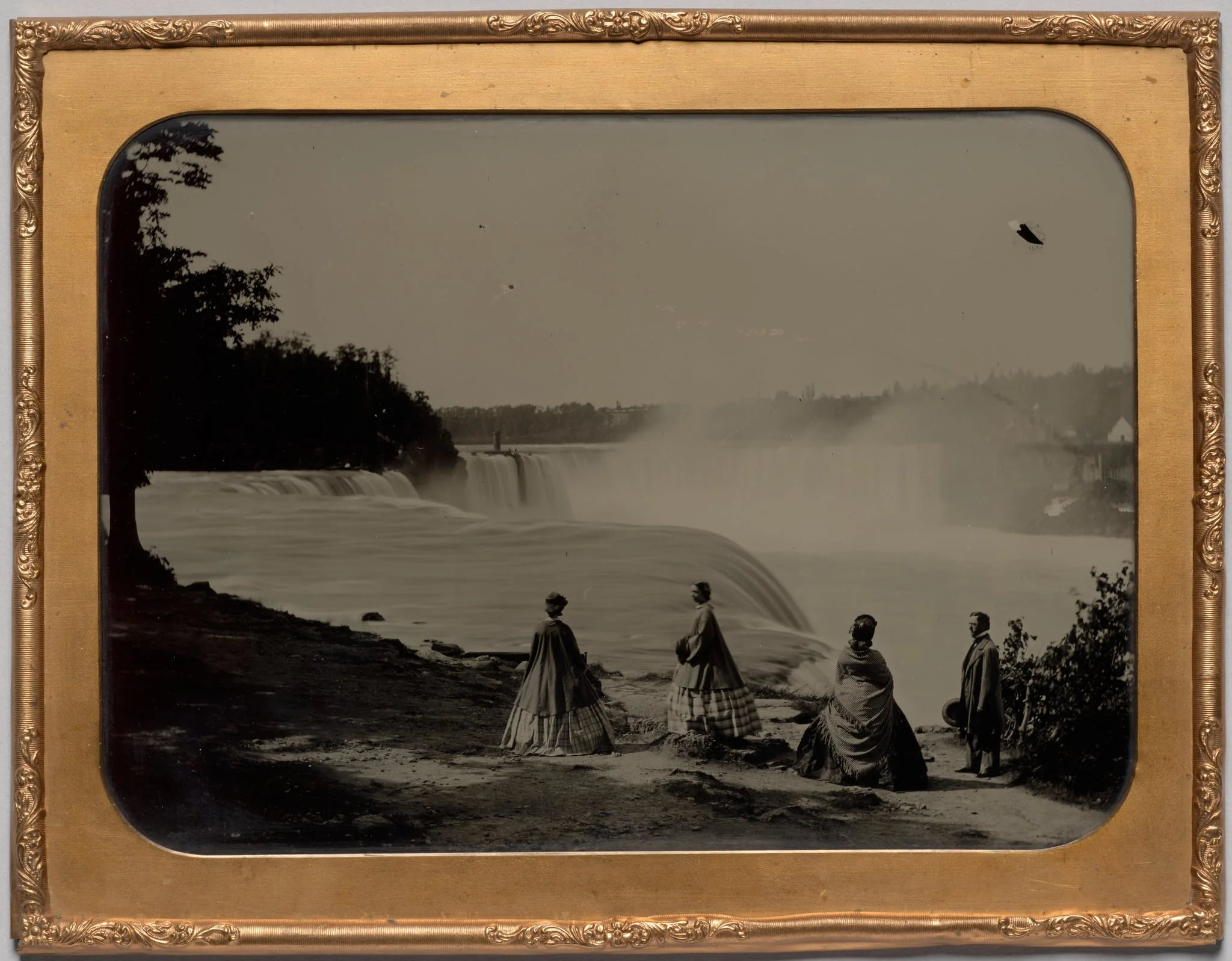 Niagara Falls with well-dressed group, detail