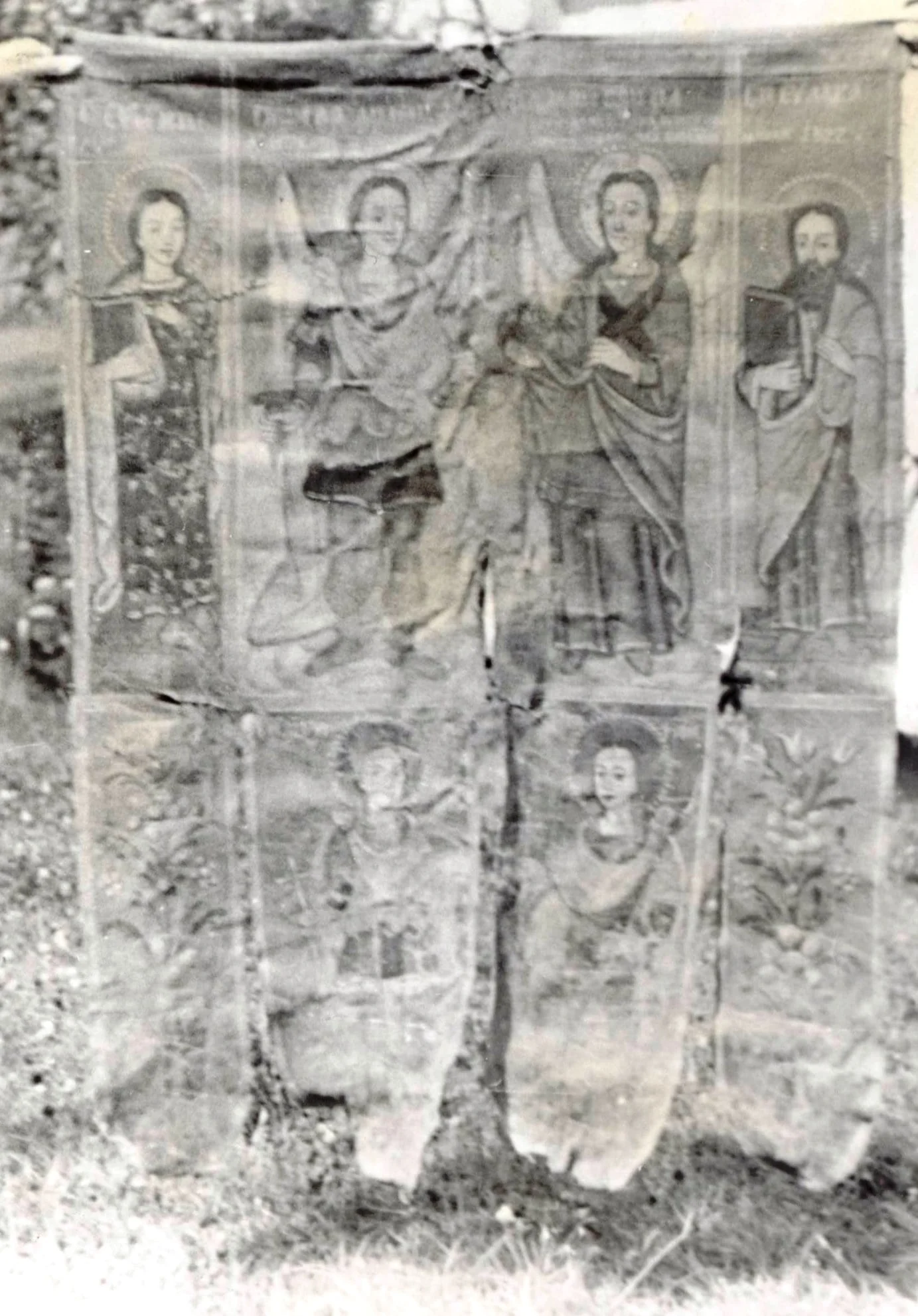 Fața de prapor din Biserica de lemn „Sf. Arhangheli” din Ociu, comuna Vața de Jos, județul Hunedoara (1982), detail