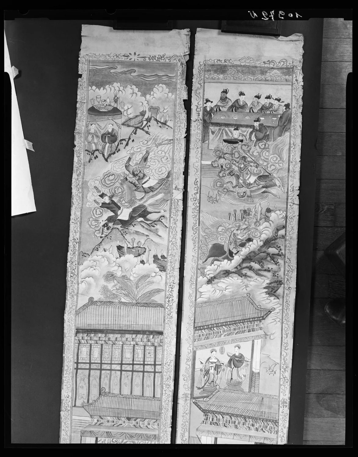 Fighting and gender scenes, detail