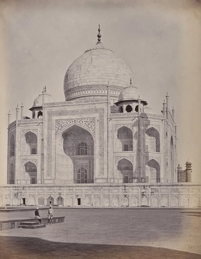 Agra. The Taj, the Central of Principal City, detail