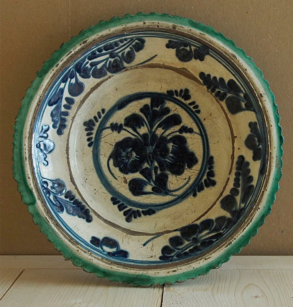 Strachină de lut, detail