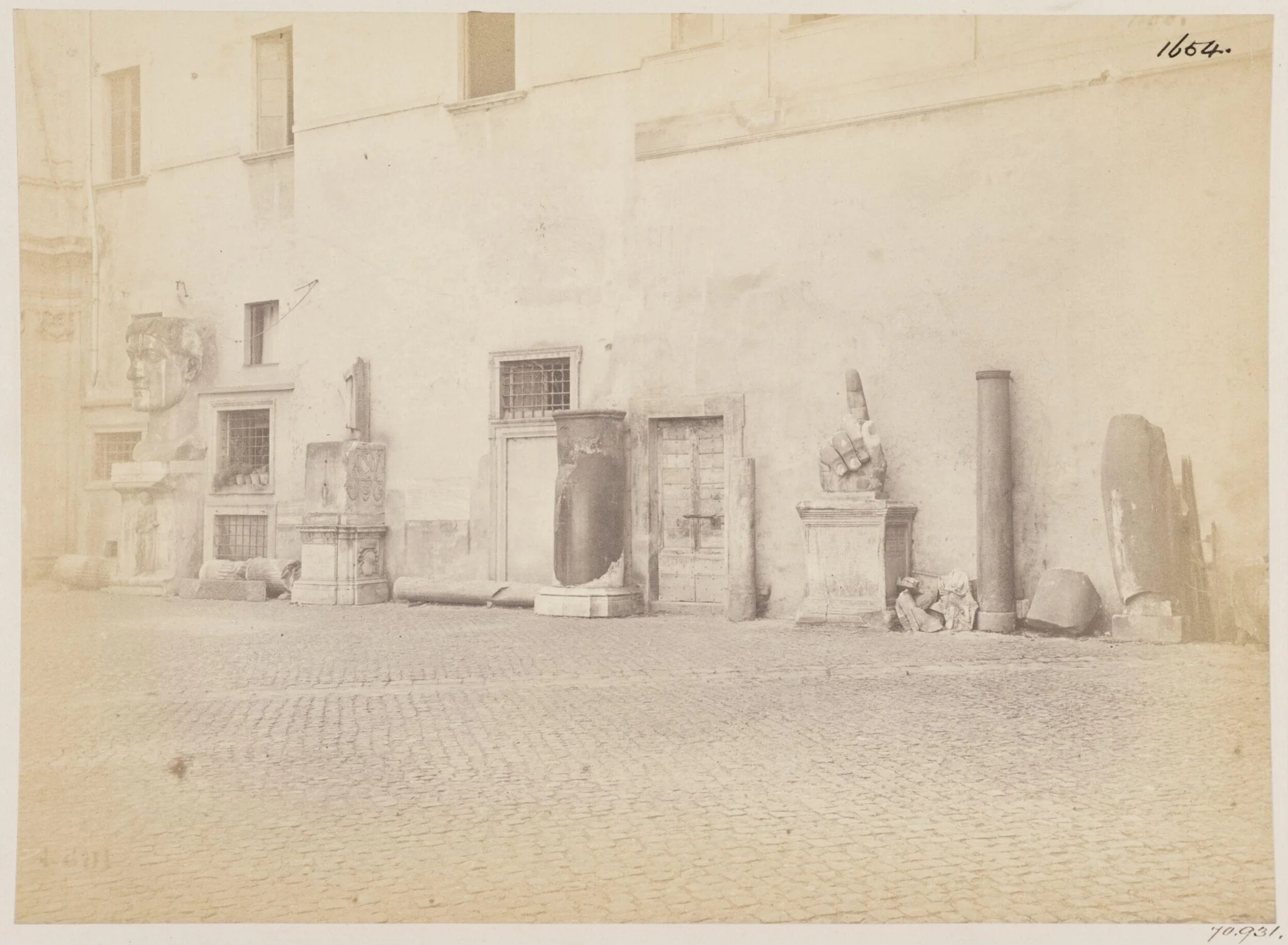 Sculpture - View on the left side of the Court-yard of the Palazzo de' Conservatori on the Capitol, shewing fragments of colossal Statues, detail