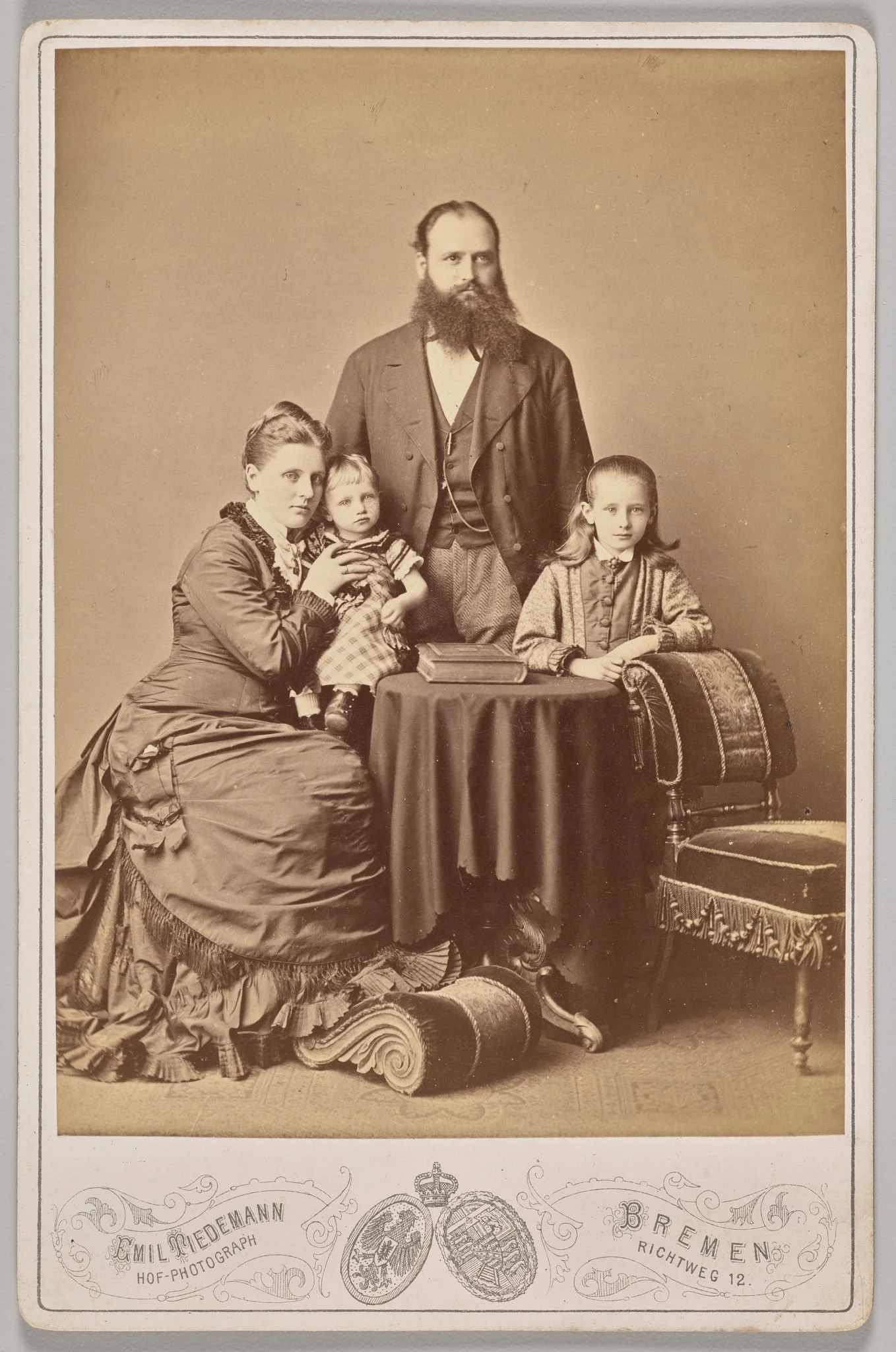 Untitled (studio portrait of a family), detail