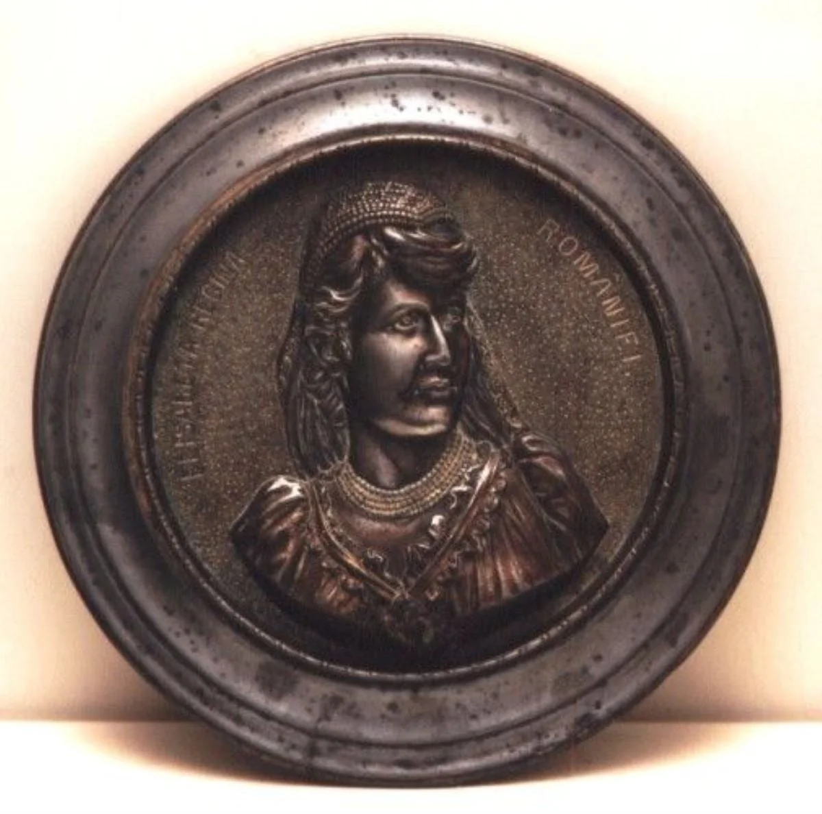 Regina Elisabeta, detail