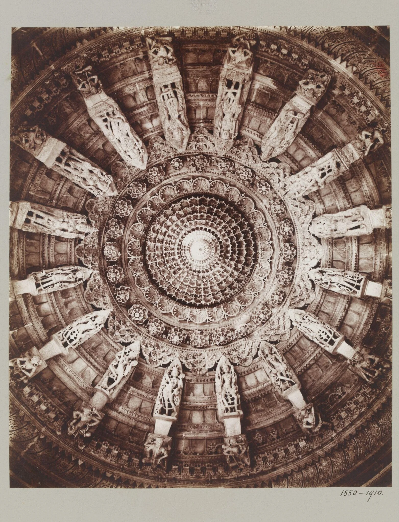 Photograph of the ceiling of the Luna Vasahi temple, Mount Abu, Dilwara, detail