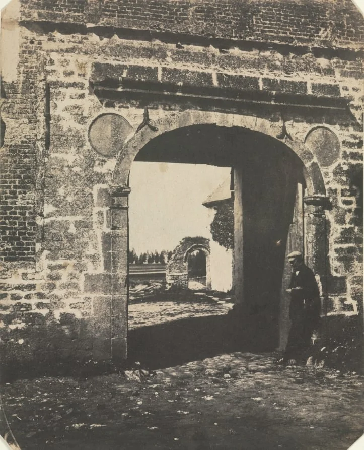 Arch in Farmyard, Swansea, detail