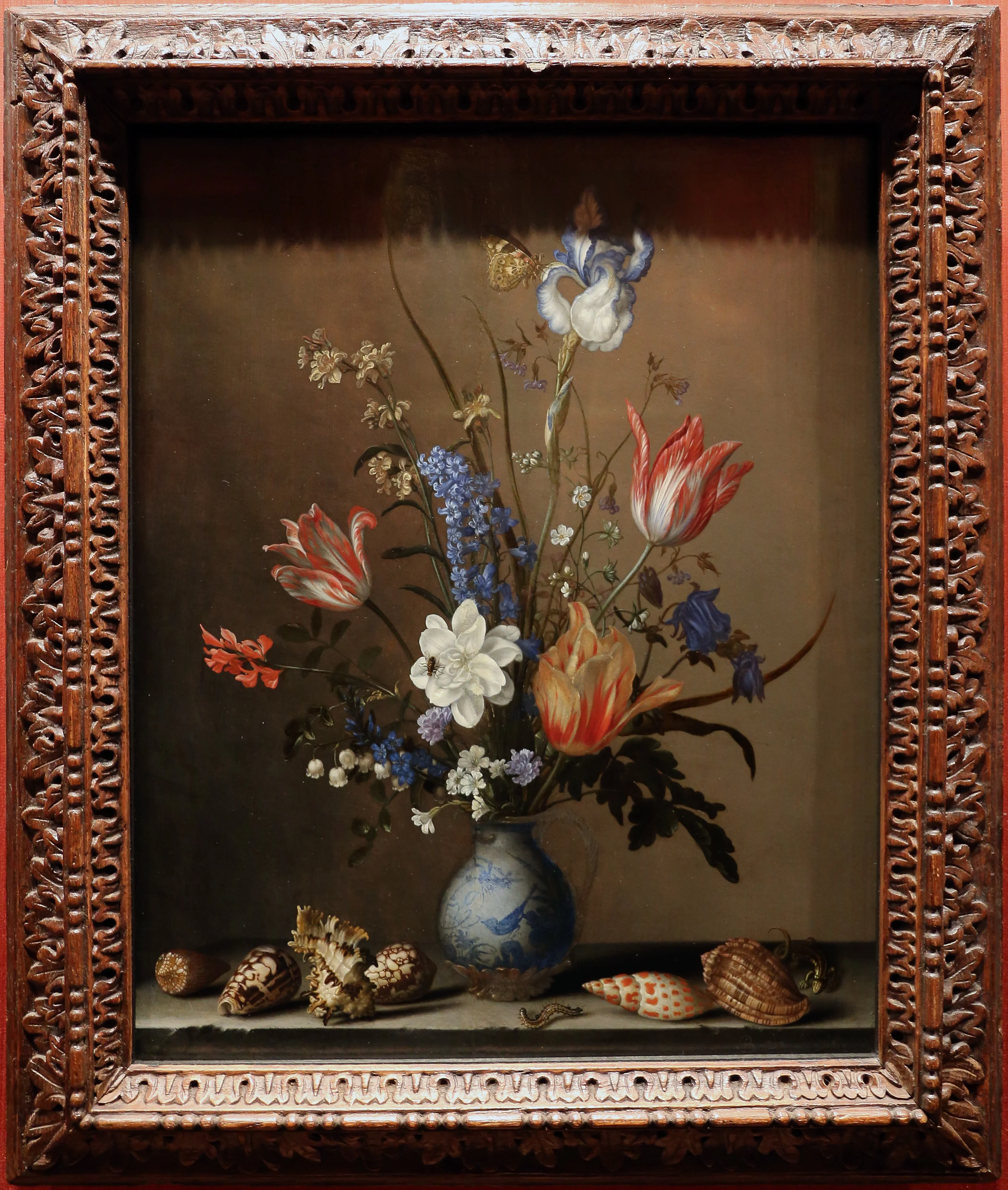 flowers in a wan-li vase, with shells, detail