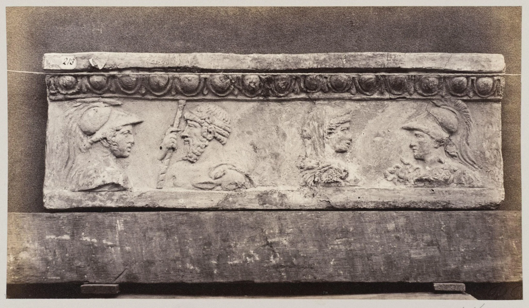 Bas-relief portion of frieze with Jupiter, Mars, Juno and Minerva in terra cotta, detail