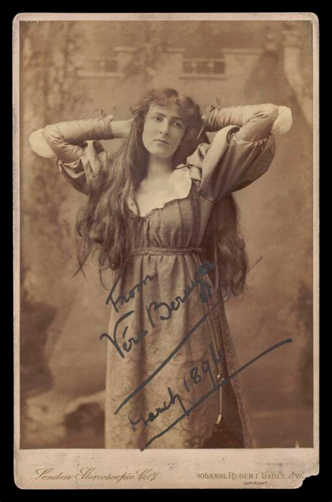 Vera Beringer, detail