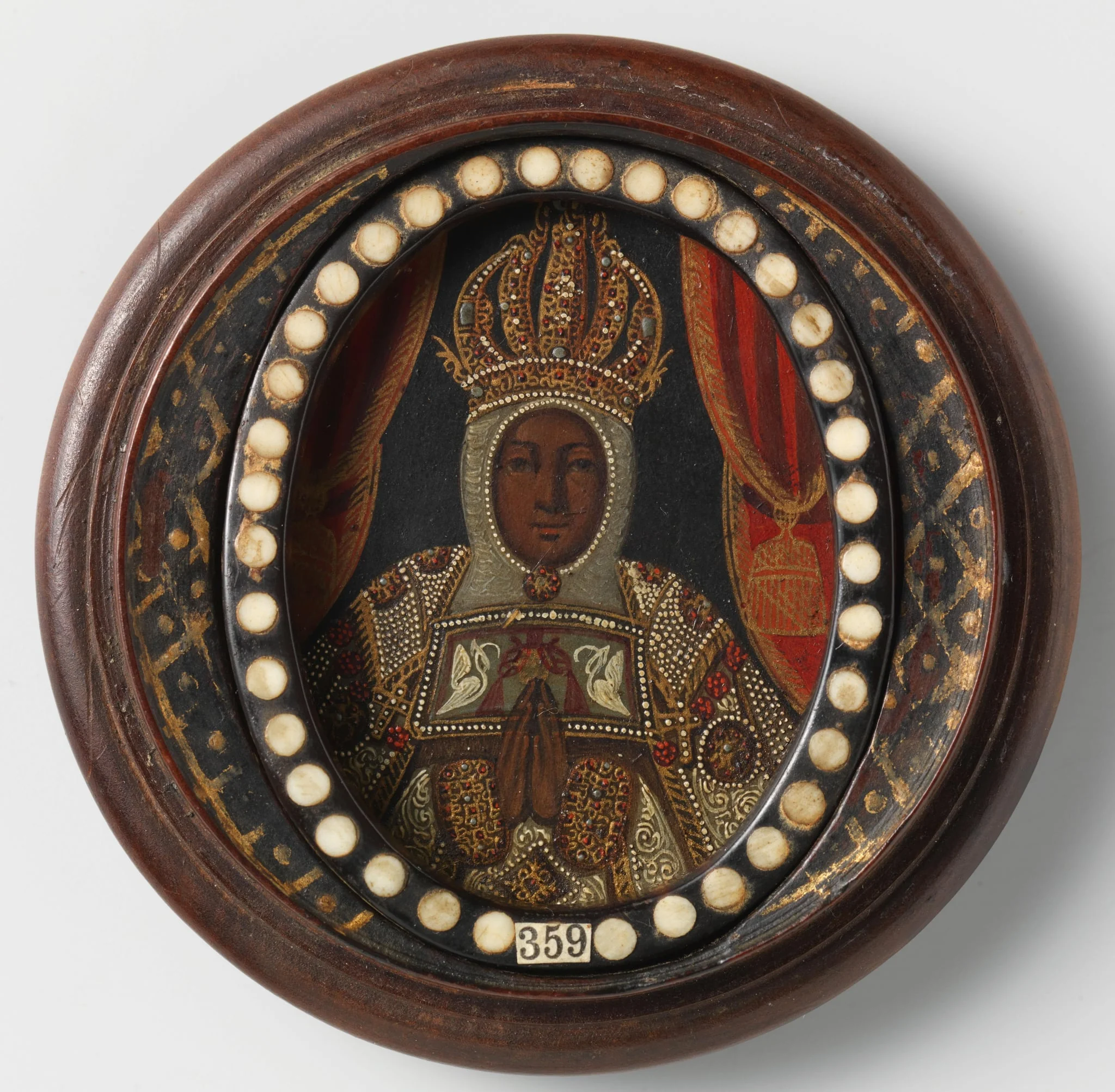 Black Madonna, detail