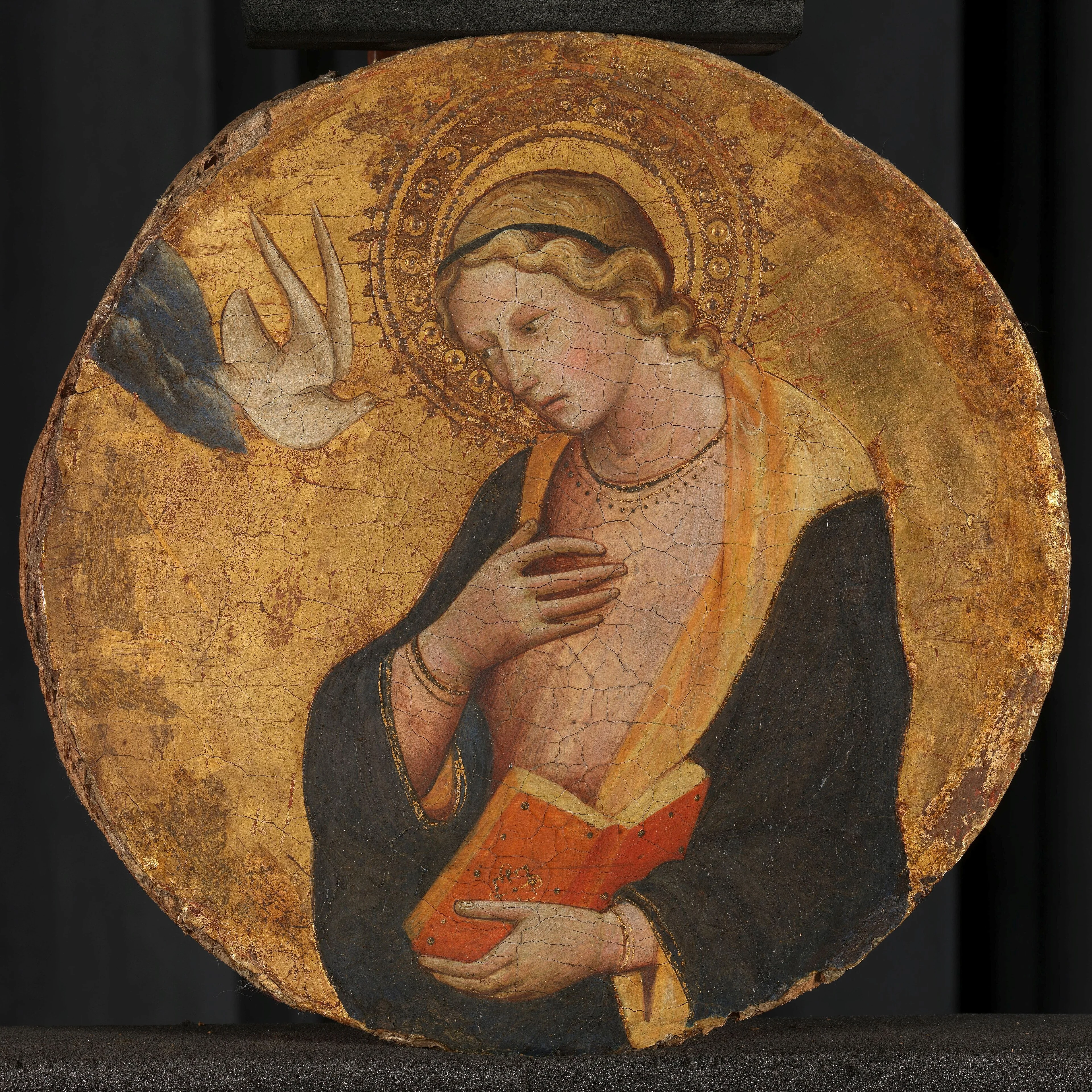 Virgin Annunciate, detail