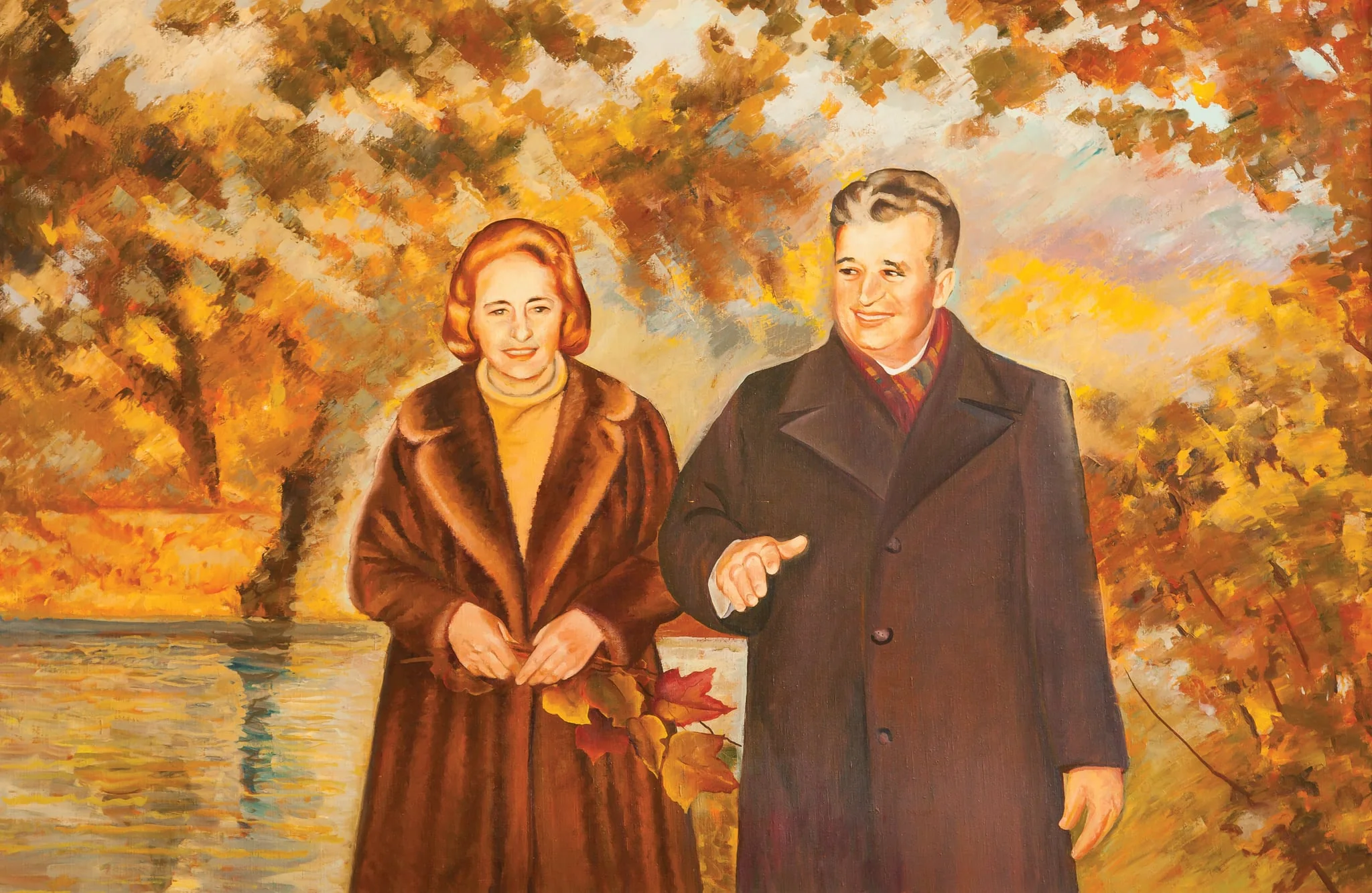 Tablou, ulei pe pânză, „Portret Nicolae și Elena Ceaușescu”, nesemnat, atribuit Cornelia Ionescu - Drăgușin. Tabloul îi prezintă pe soții Ceaușescu întru-un peisaj de toamnă pe malul unui lac. Tablou comandat și oferit de Comitetul Județean de Partid Giurgiu (1985)., detail