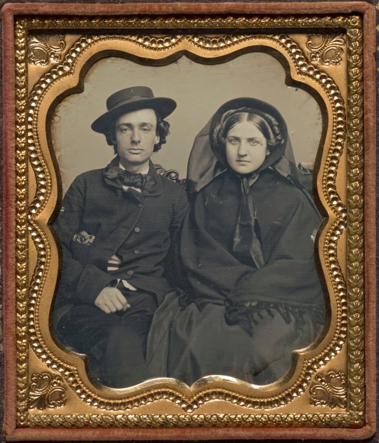 Seated couple in mourning attire, detail
