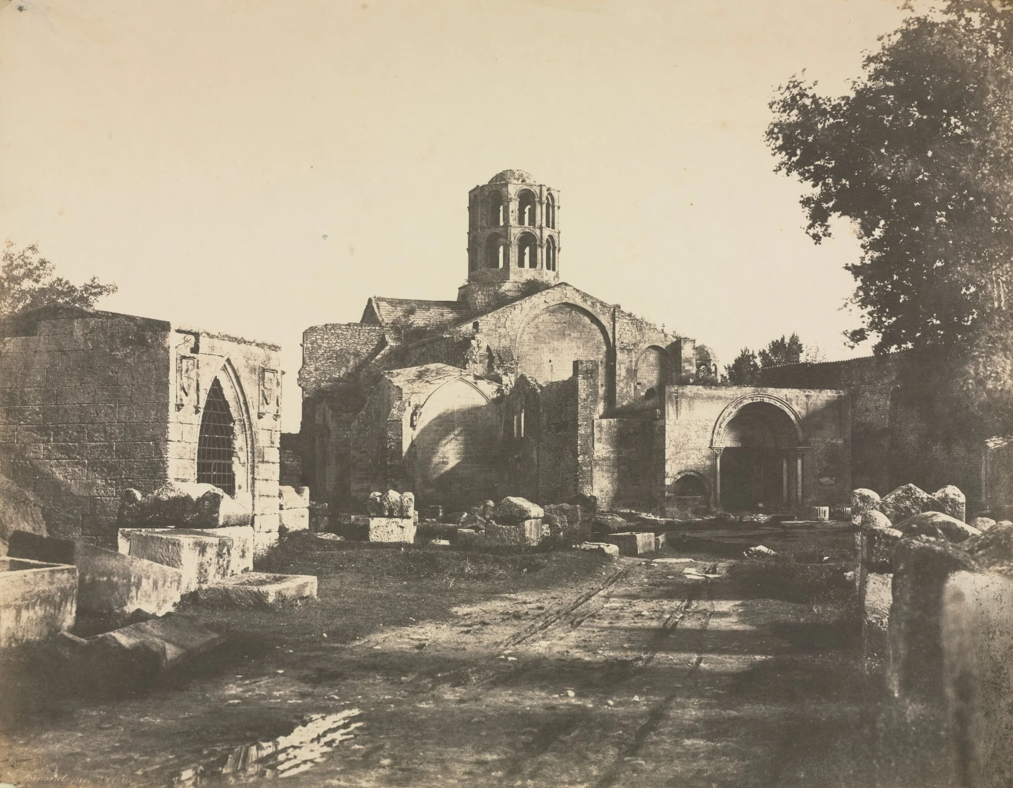 Saint-Honorat, Prés d'Arles, detail