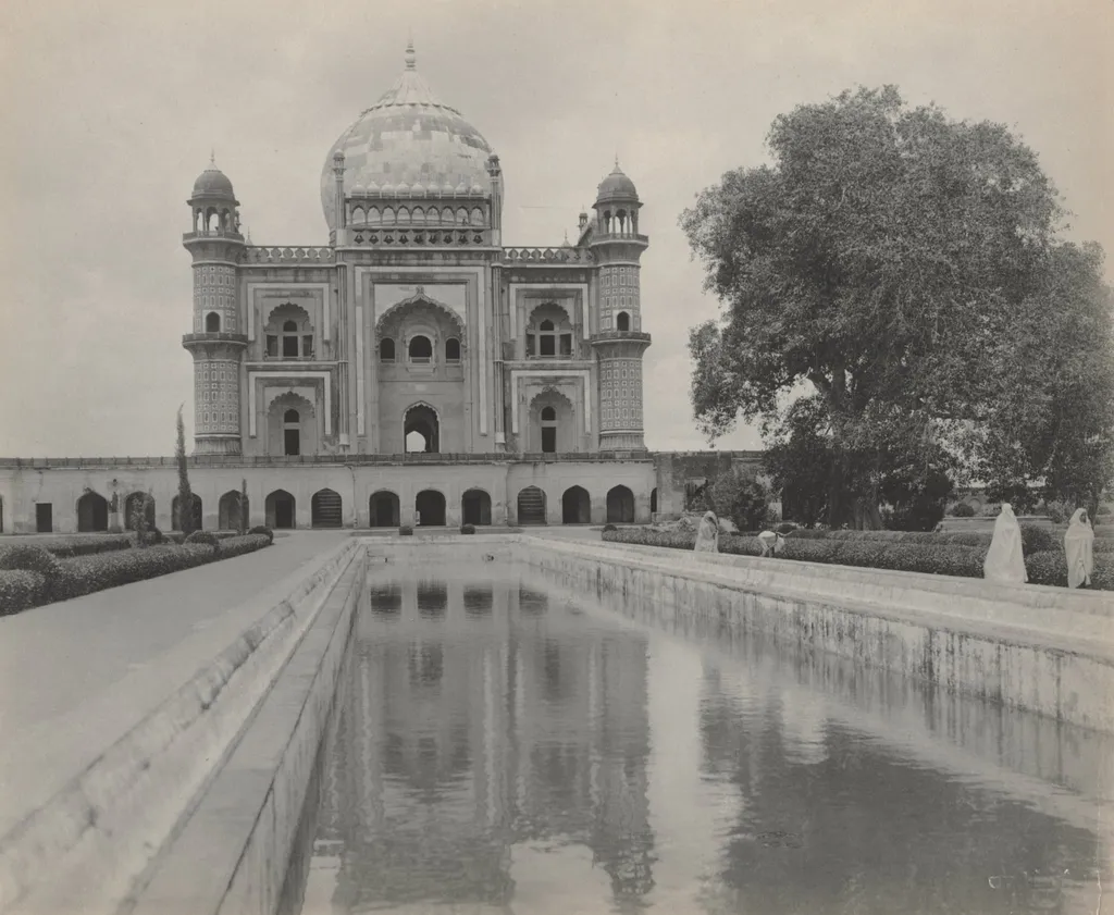 Saftar Jung Tomb, Delhi, by A. W. A. Plâté Studio, 1894