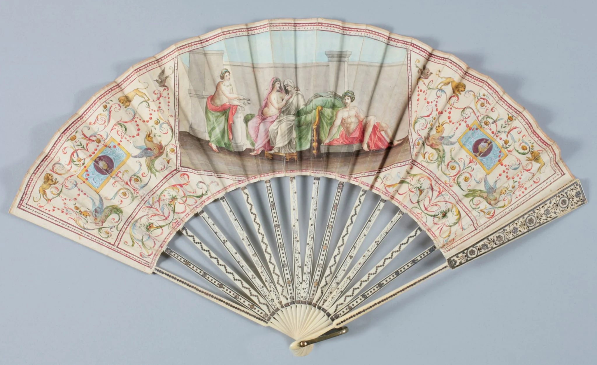 Eventail plié, detail