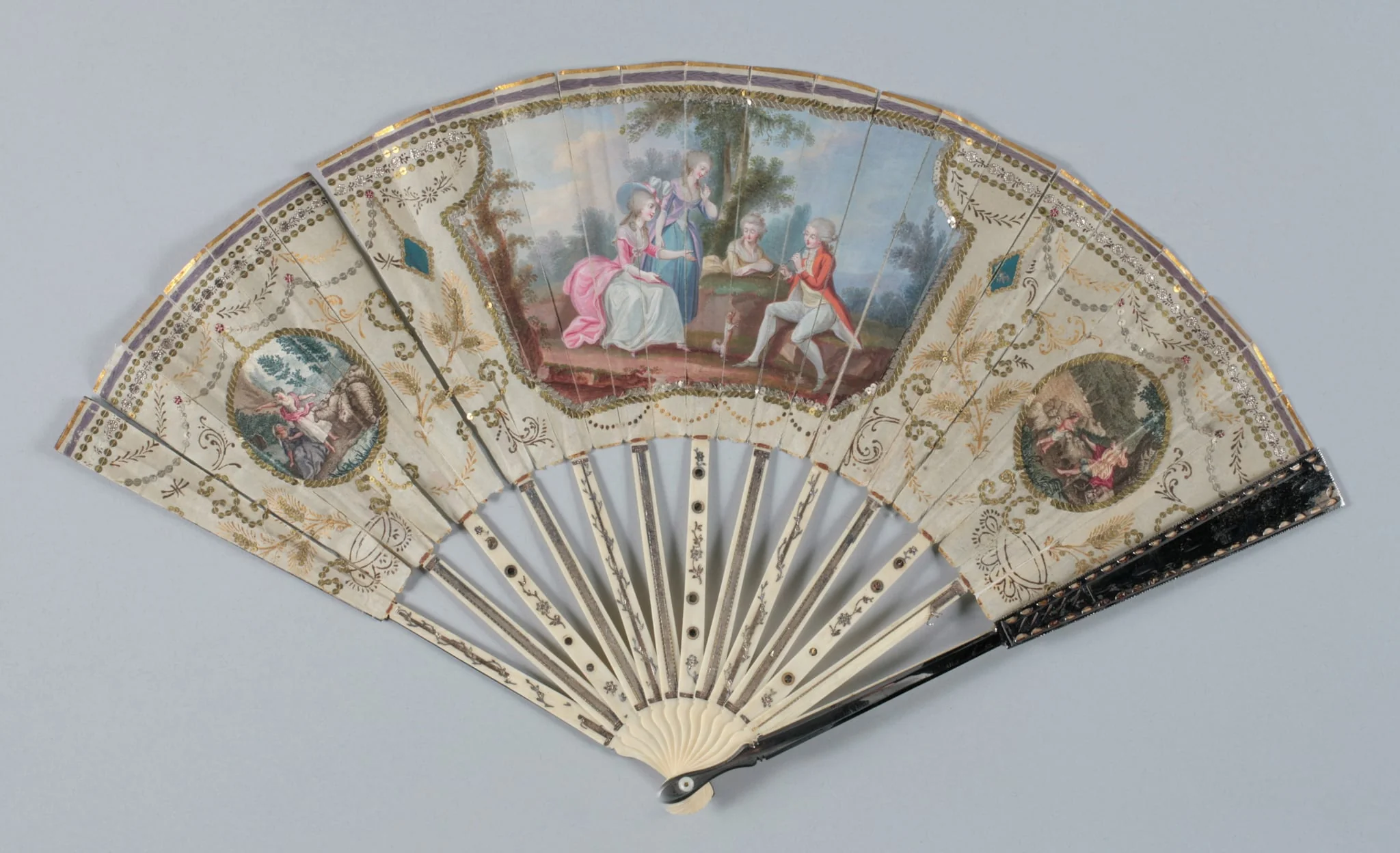 Eventail plié, detail