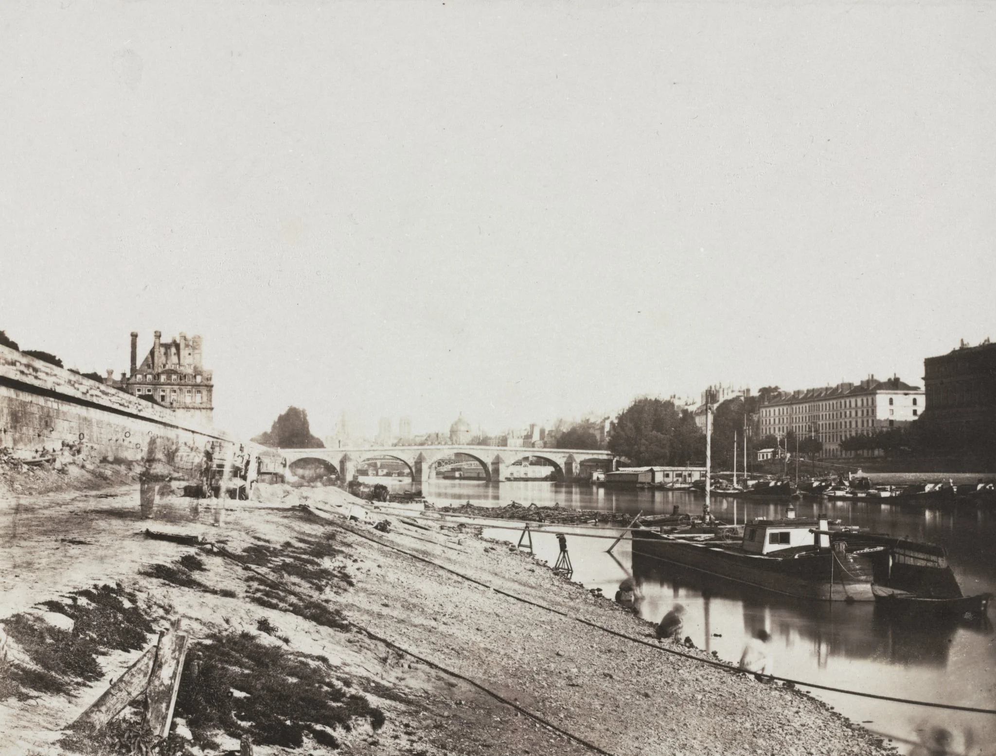 View from the Pont de la Concorde, detail