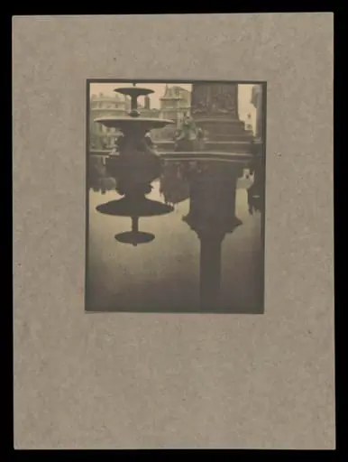 Trafalgar Square, by Alvin Langdon Coburn