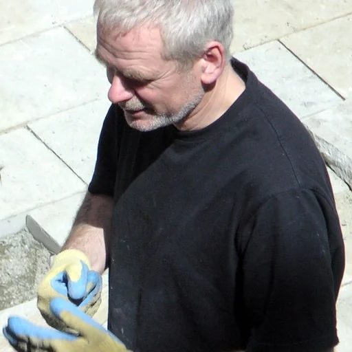 Portrait of Andy Goldsworthy