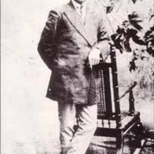 Portrait of Mario Urteaga