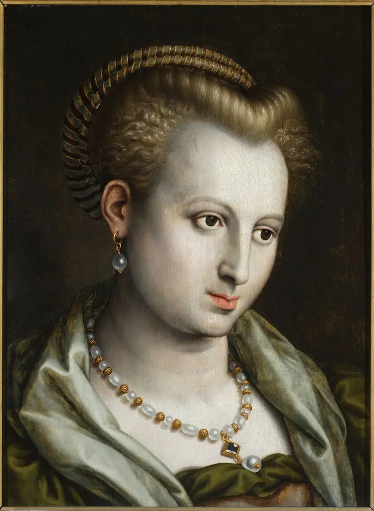 Female head turned to the right with a pearl necklace, by Bernaert de Rijckere