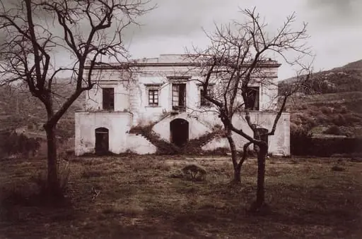 Sicilia Modica Farm, by Bernhard Quade