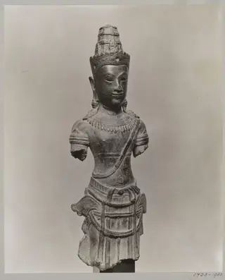 Bronze Cambodian sculpture of Bodhisattva, ca. 13th century, A.D., V&A Museum, London