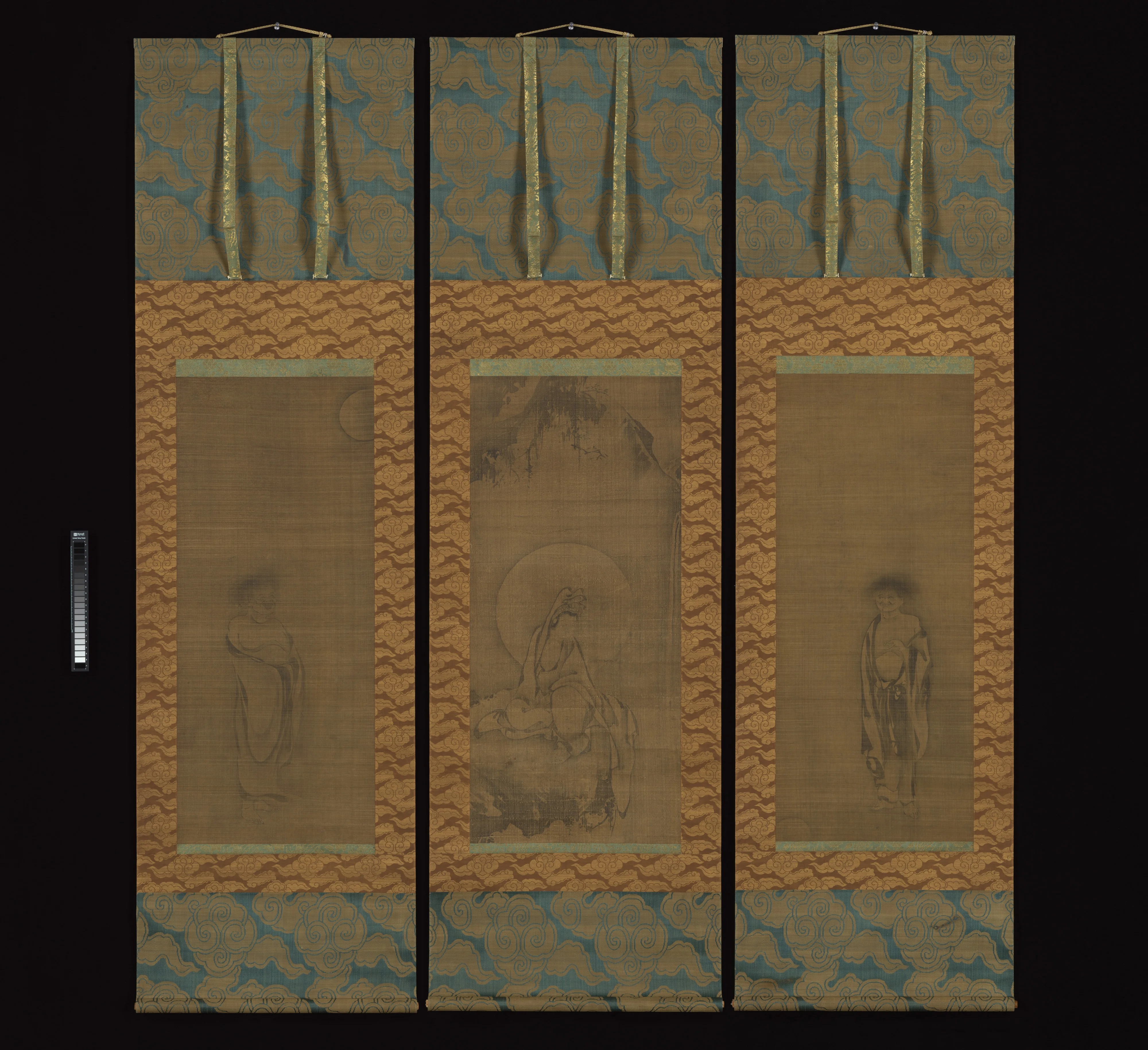 White-Robed Guanyin with Hanshan and Shide, detail