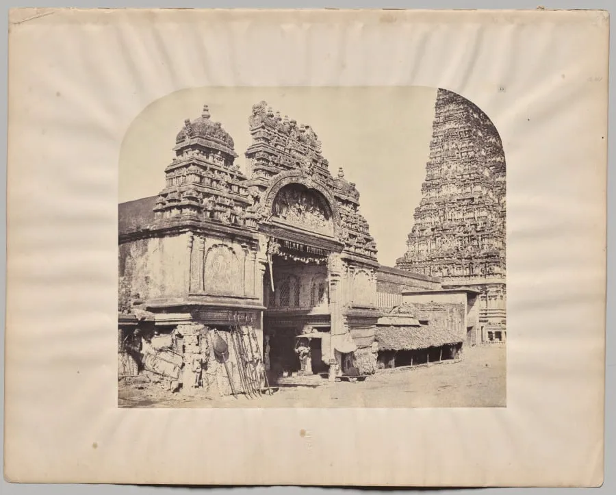 Entrance to the Minakshi Sundareshvara Temple, Madurai, by Captain Linnaeus Tripe, 1858