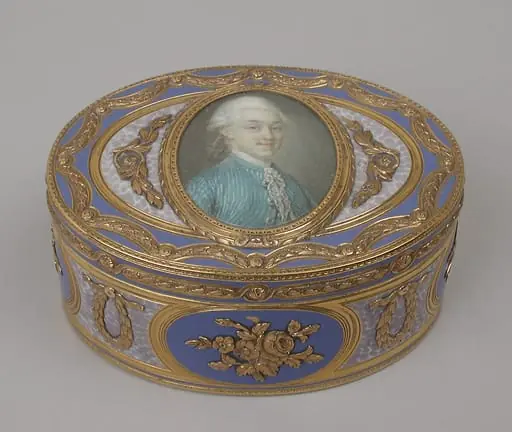 Snuffbox, by Charles Le Bastier