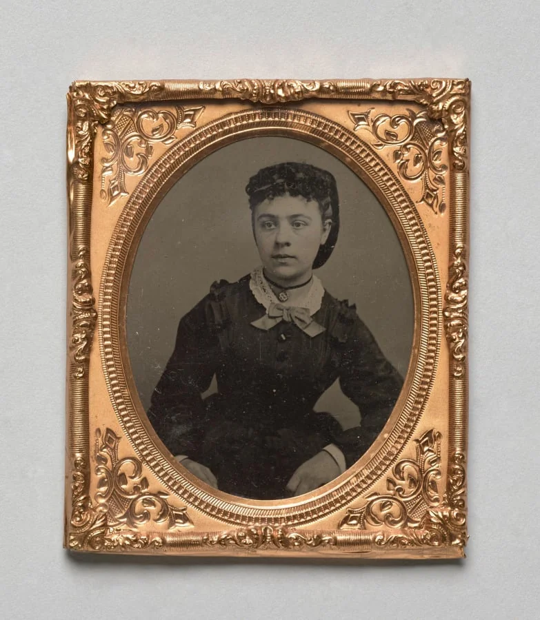 Portrait of a Woman, detail