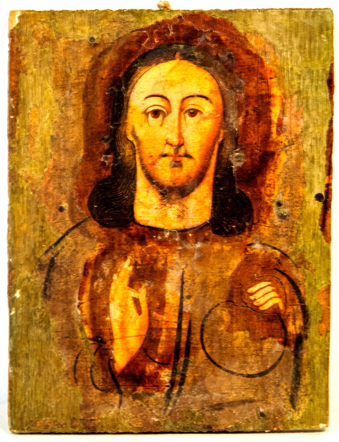 Pe un suport de lemn de brad de formă dreptunghiulară, în ax vertical este reprezentat Isus în ipostaza de Pantocrator.Cu dreapta binecuvintează, în stânga ține globul pământesc. Icoana a fost anterior acoperită cu ferecătură metalică, în momentul de față lipsește, fiind pictate doar zonele mâinilor și feței, restul fiind acoperit cu grund și un strat de culoare verzuie. Desenul este realizat coform canoanelor bizantine, tehnica iluminării treptate.Fața prelungă, barba scurtă, ochii mari, căprui, nasul lung, proporțiile fiind cele consacrate de tradiția bizantină.Părul castaniu, lucrat cu minuțiozitate, lăsat pe umeri. Desenul mâinilor foarte fin, contur roșcat. Se observă urme de cuie metalice în care a fost fixată ferecătura. Peste pictură a fost aplicat vernis., detail