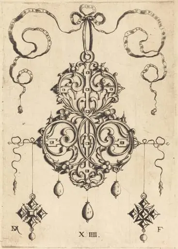Strapwork Pendant with Three Drops and Two Cross-Shaped Pendants as Earrings at Left and Right