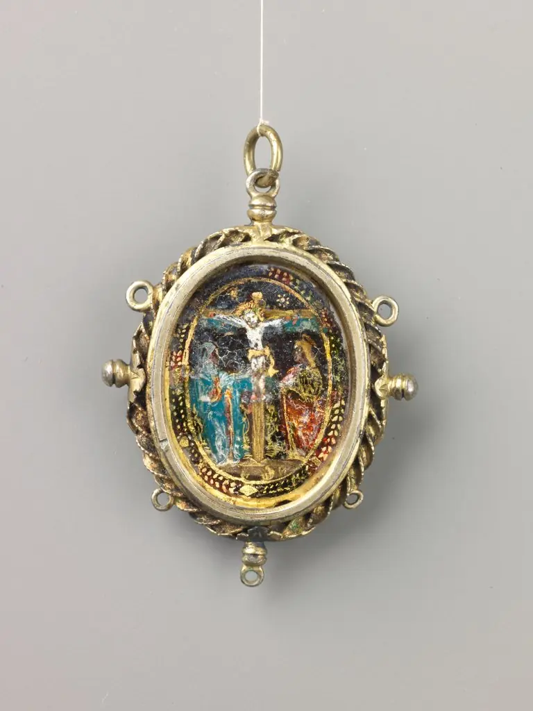 Devotional pendant