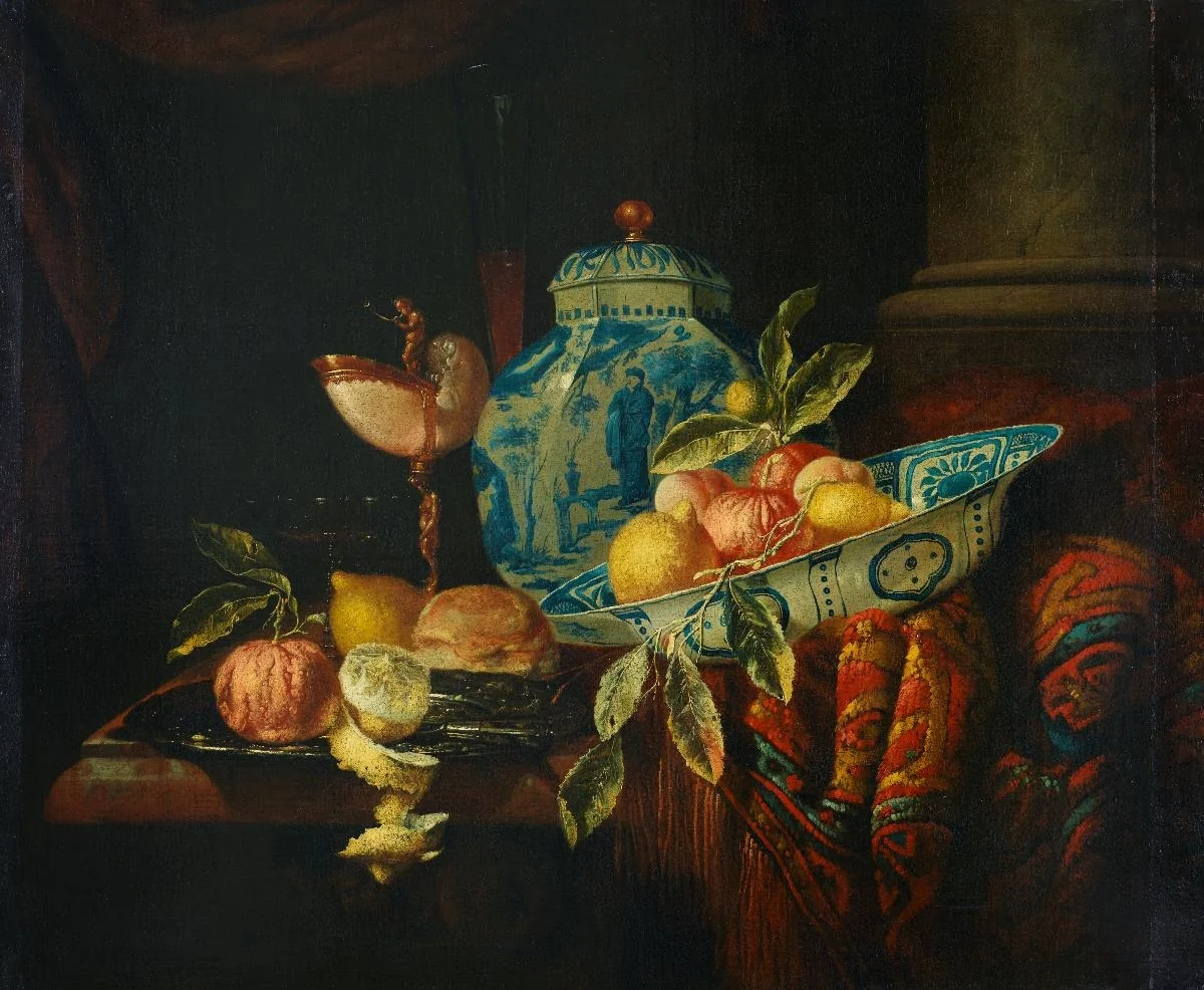 Stilleben mit chinesischem Porzellan und Perserteppich, detail