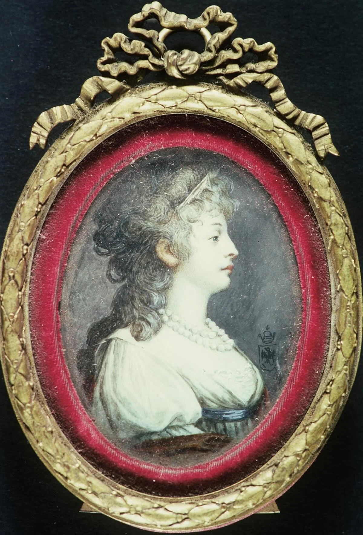 Portrait of lady in pale green dress, detail