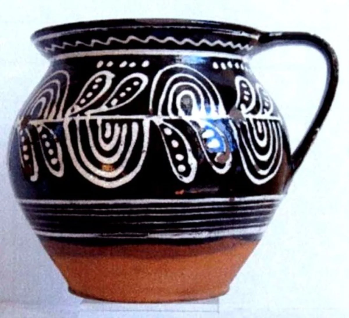 oală cu toartă, detail