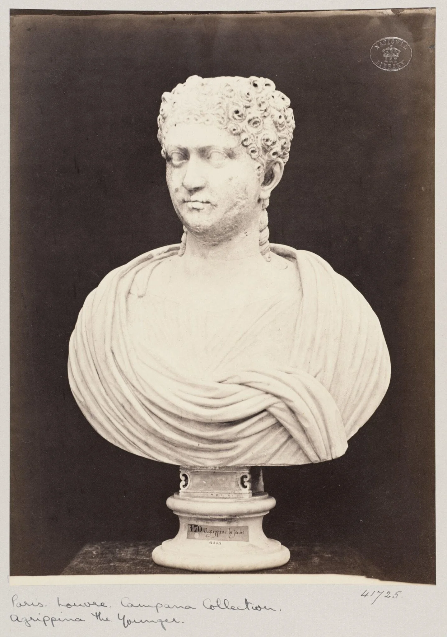 Marble bust of Agrippine the younger, detail