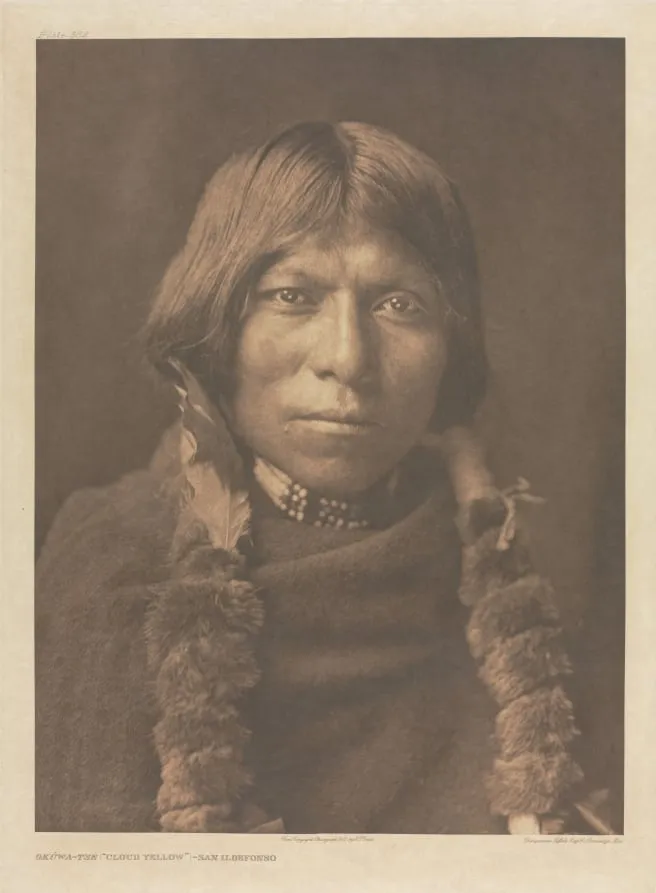 Portfolio XVII, Plate 582: Okúwa-tse ("Cloud Yellow") - San Ildefonso, by Edward S. Curtis, 1905
