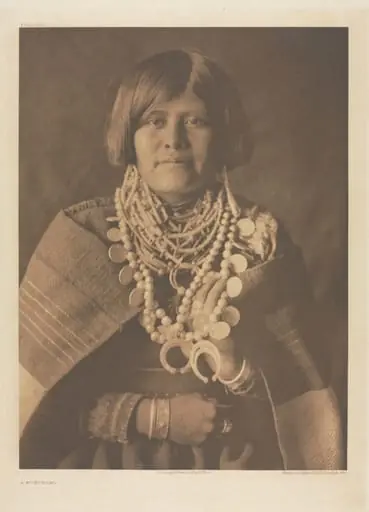Portfolio XVII, Plate 613: A Zuñi Girl, by Edward S. Curtis