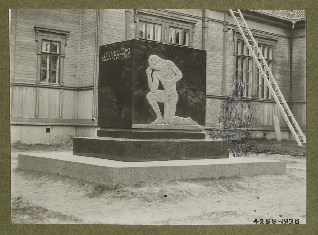 Untitled, by Elias Ilkka, photographic
