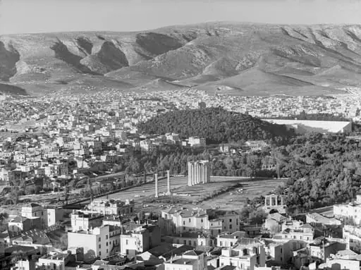 Ο ναός του Ολυμπίου Διός από την Ακρόπολη, 1937/38, by Elly (Nelly’s) Sougioultzoglou-Seraidari