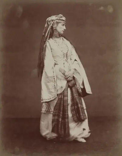 Sarah Bernhardt in "Zaire" by Voltaire, by Etienne Carjat