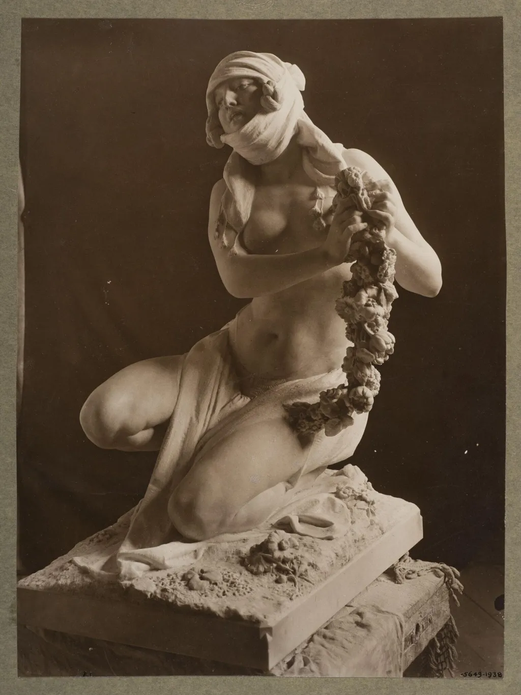 Lia, by Eugenio Maccagnani, photographic