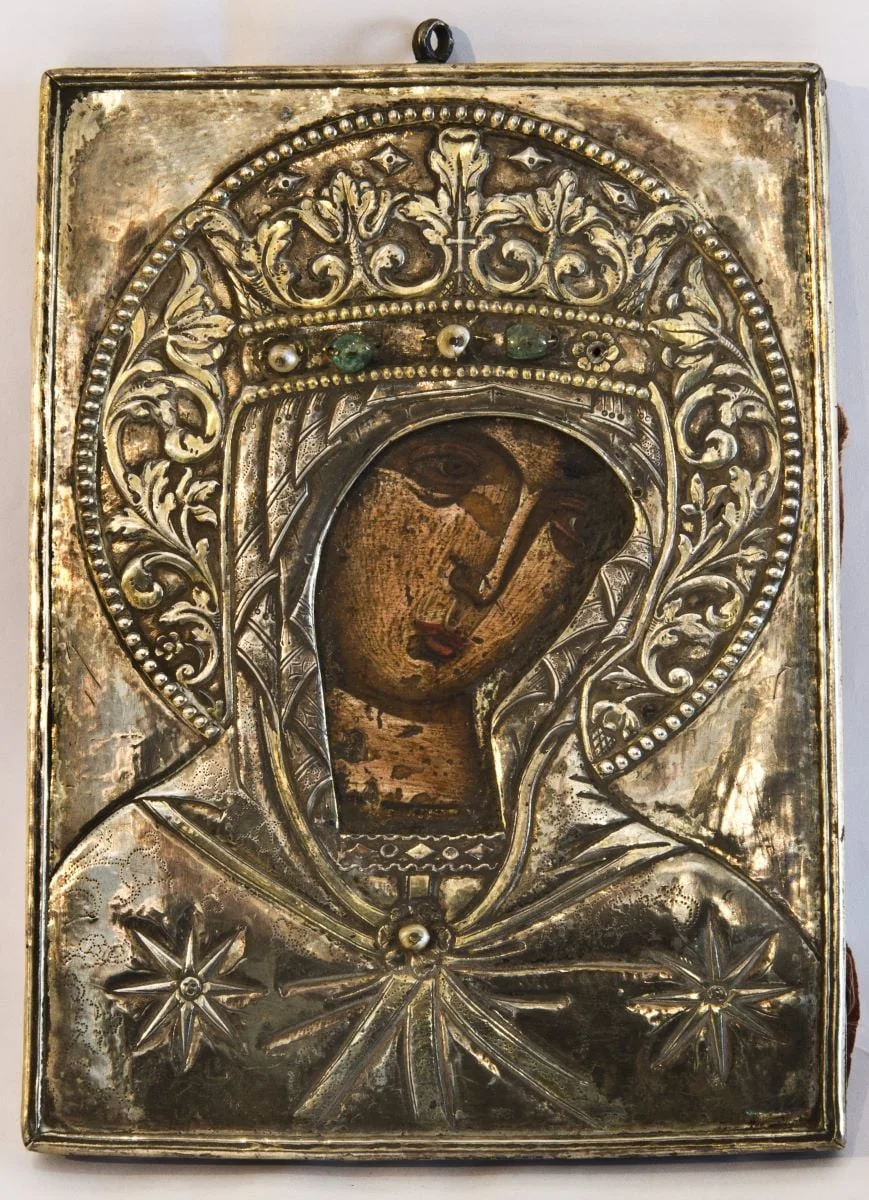 Maica Domnului; Icoană ferecată, detail