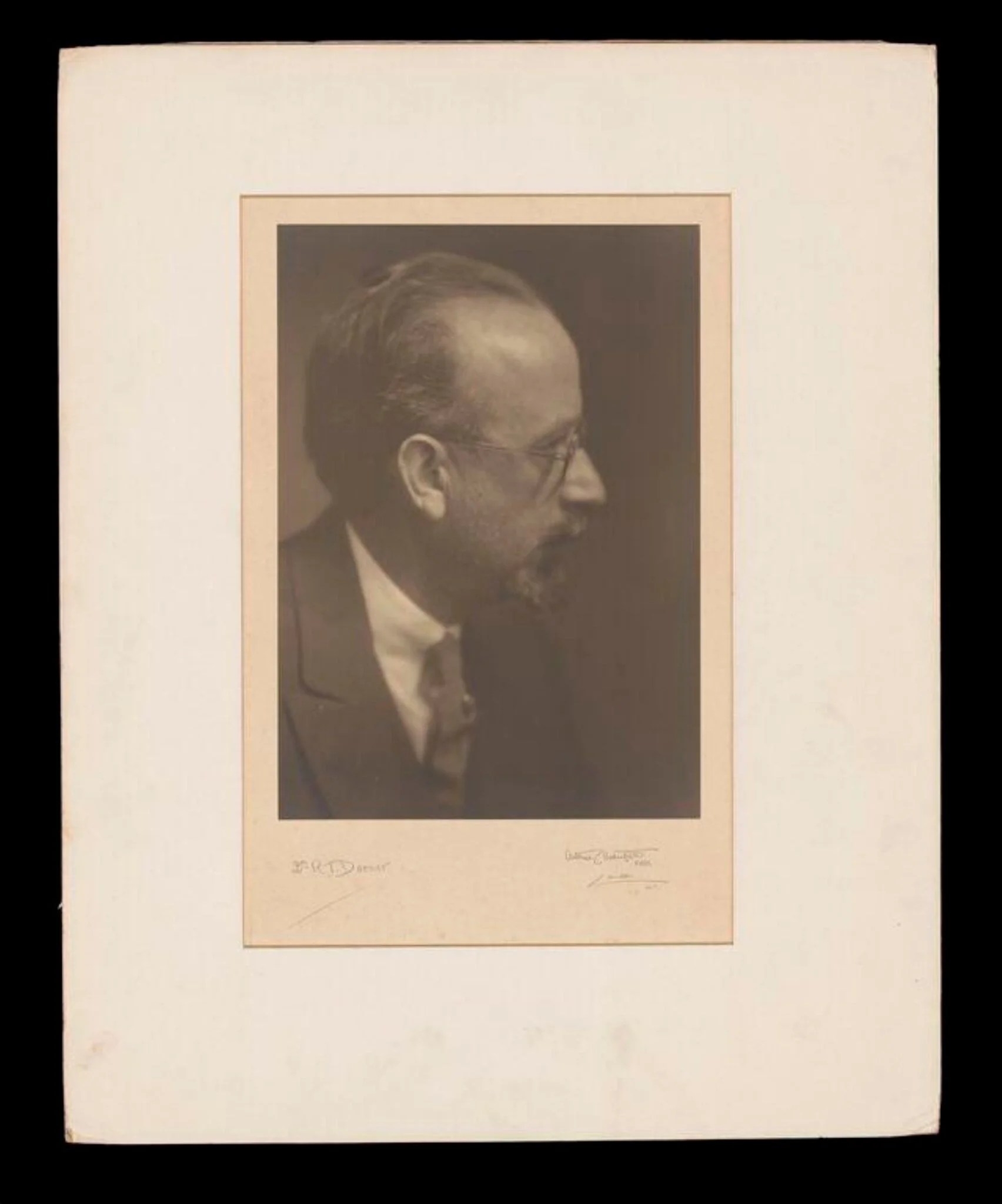 Portrait Dooner 'R.T. Dooner - Portrait Photographer, Philadelphia', detail