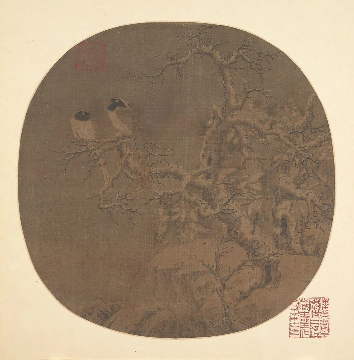 南宋 傳李迪 幽禽寒林圖 冊頁|Two Birds on a Wintry Tree, detail