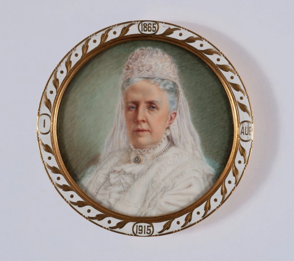Queen Sophia (1863–1913), detail